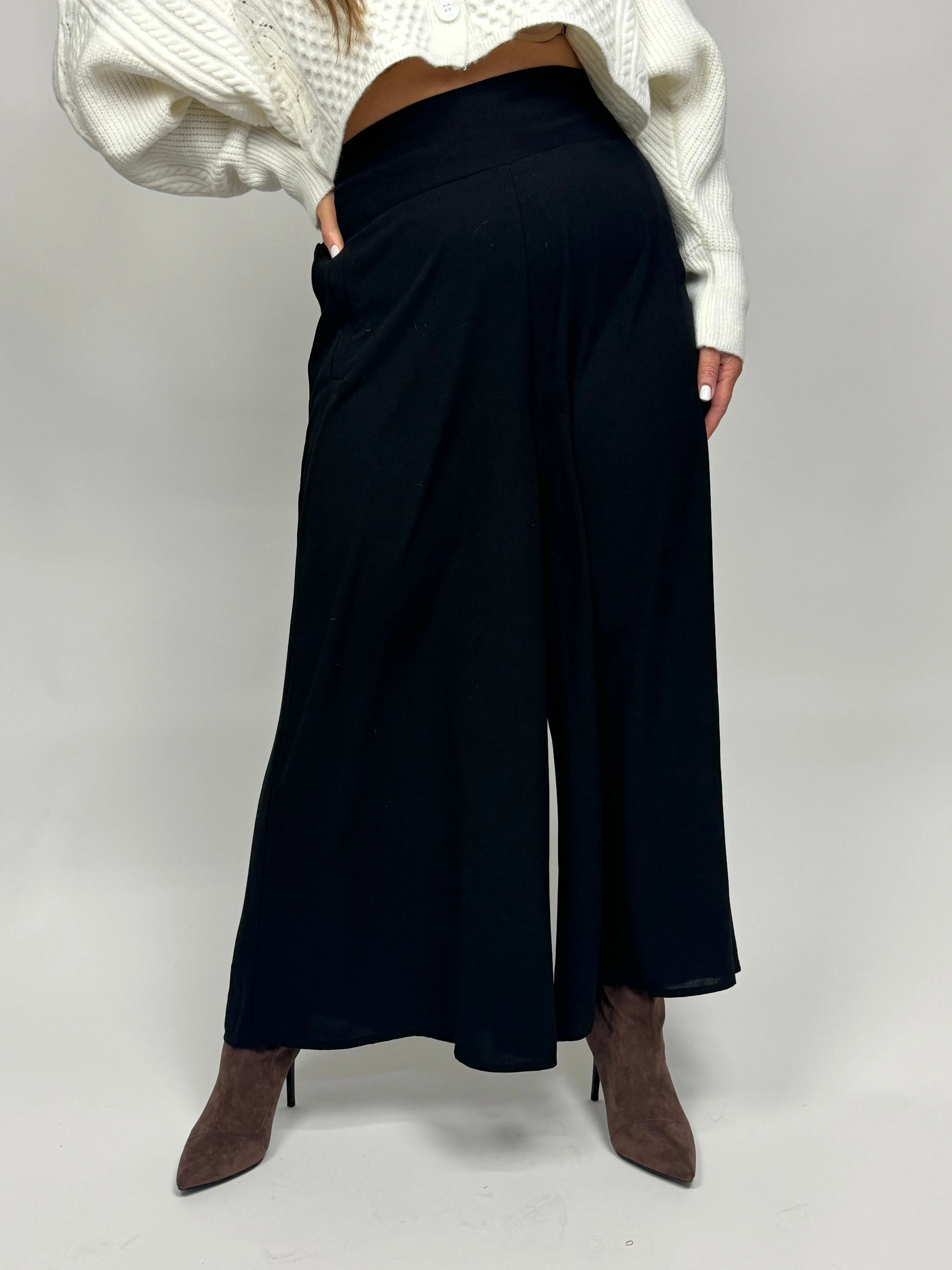FLOWY LOVE ME PANTS